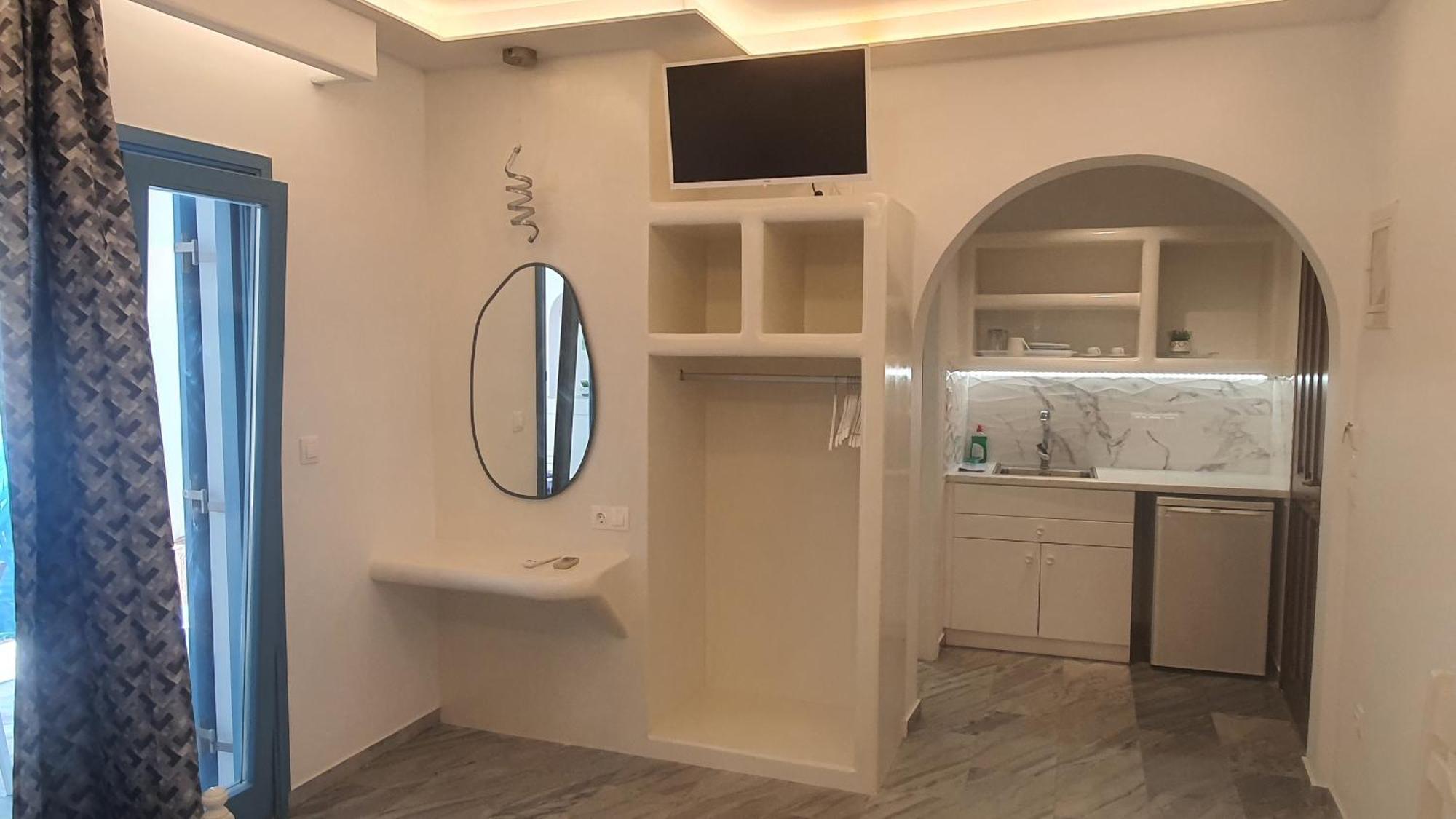 Augusta Studios & Apartments เนาซา ภายนอก รูปภาพ