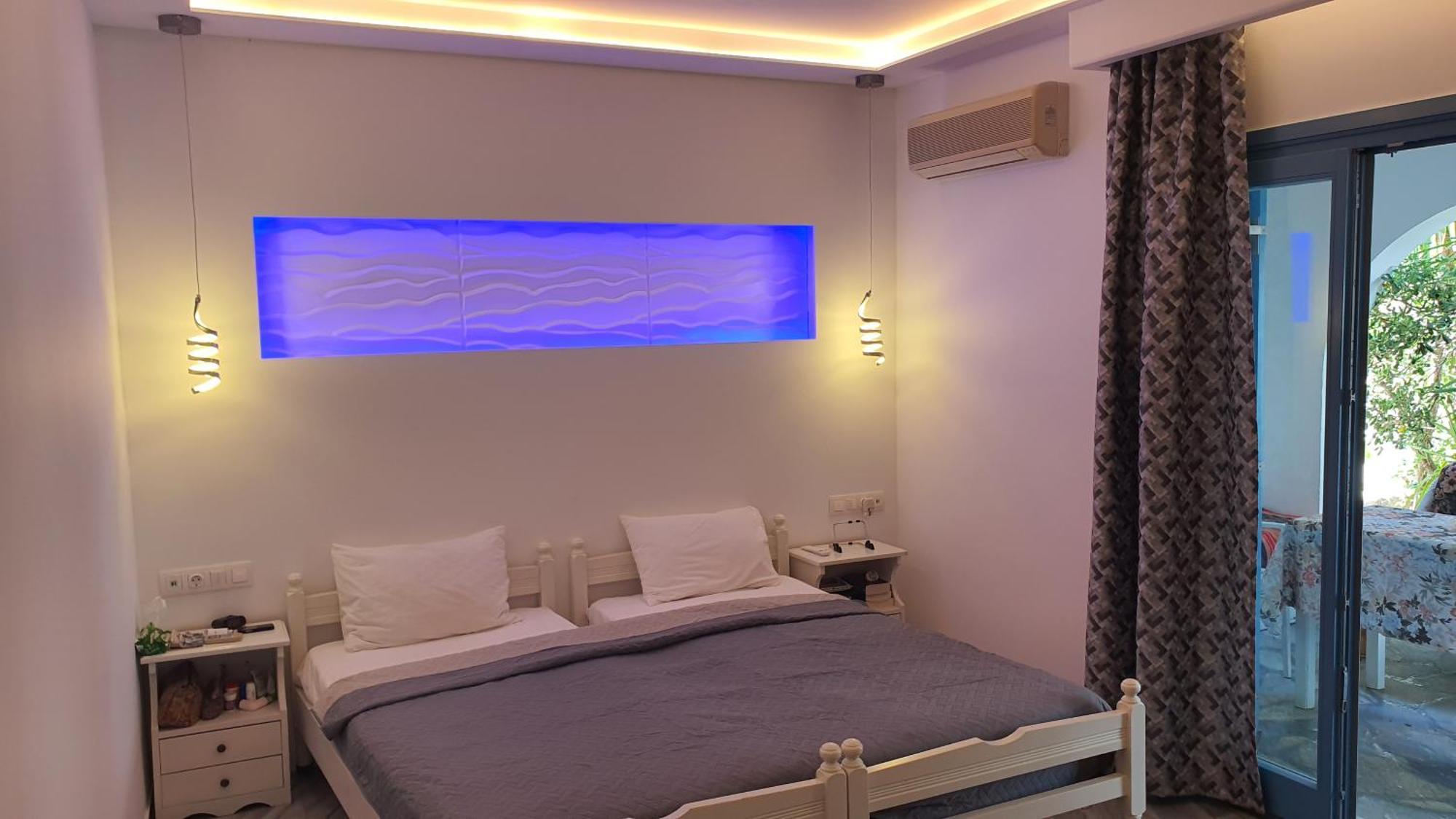 Augusta Studios & Apartments เนาซา ภายนอก รูปภาพ