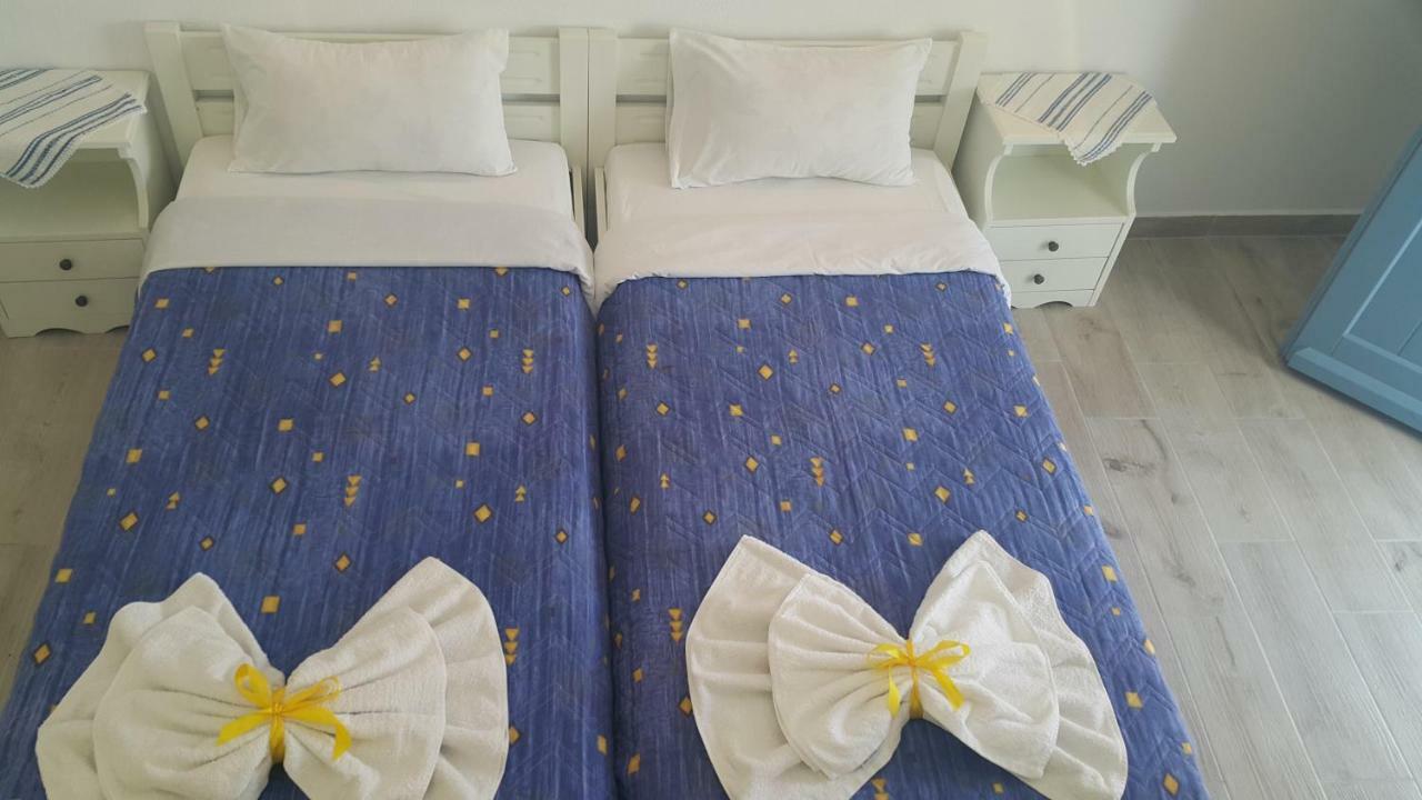 Augusta Studios & Apartments เนาซา ภายนอก รูปภาพ